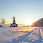 Haus Lurnfeld 펜션 *