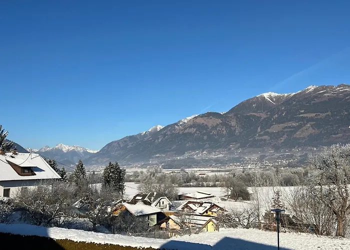 Semesterbostad Haus Lurnfeld