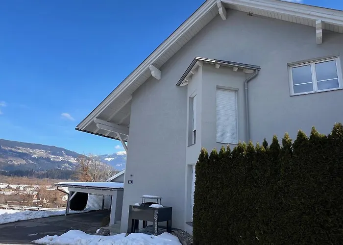 Semesterbostad Haus Lurnfeld *