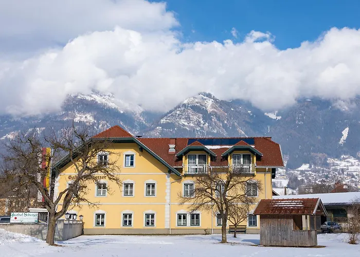 Semesterbostad Haus Lurnfeld *